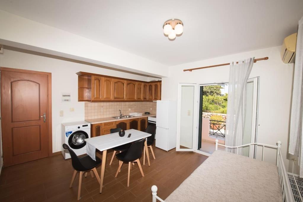 Anna Maria Apartment Lefkada City Exterior photo